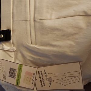 Sag Harbor Women's White Trousers NWT 18W